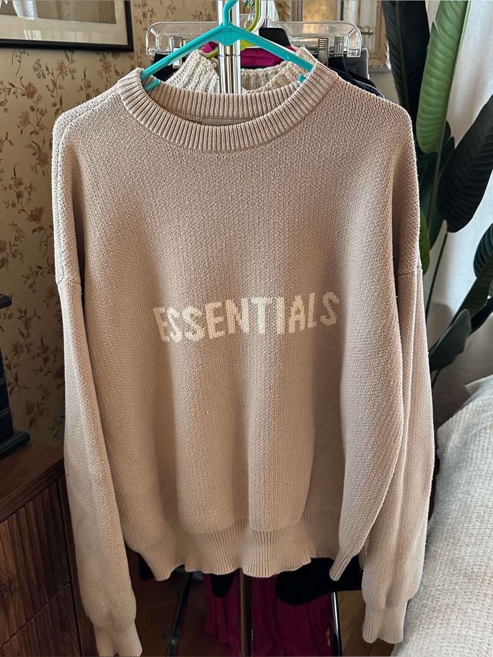 Fear of God Essentials knit crewneck sweater sz M